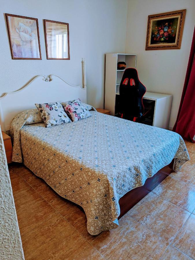 Vivienda Compartida Con Ambiente Familiar Apartment Sesena Bagian luar foto