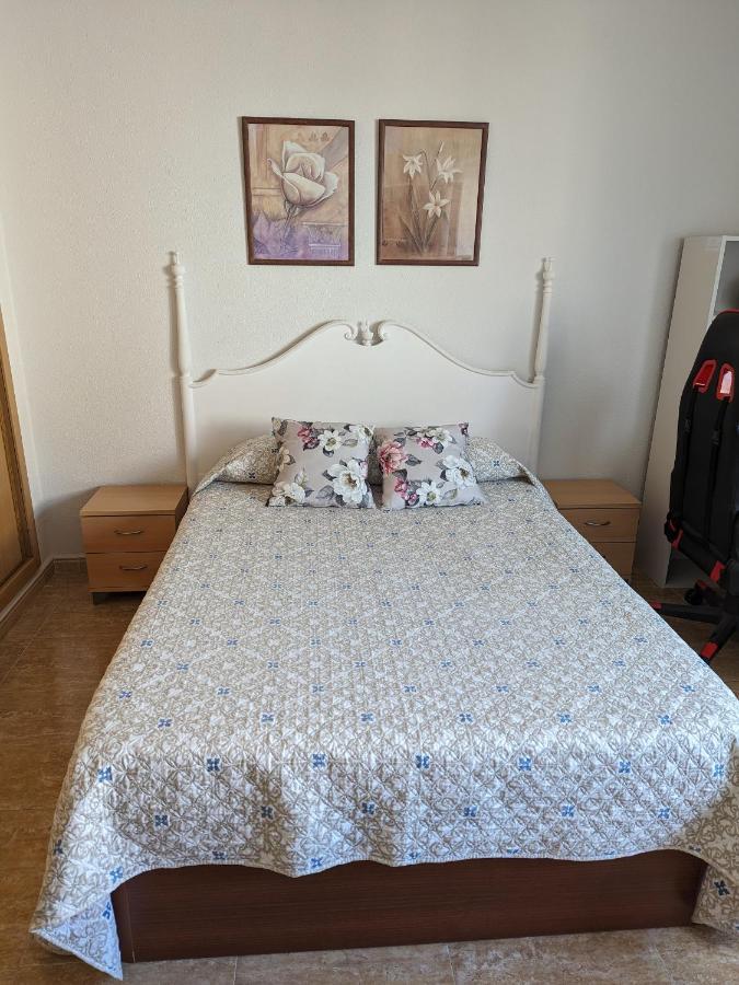 Vivienda Compartida Con Ambiente Familiar Apartment Sesena Bagian luar foto